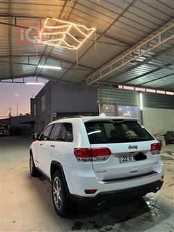 جیپ گراند شیرۆکی